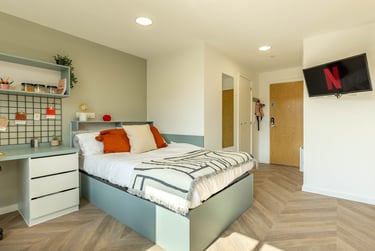 Courtyard View Studio Upper Floors at The Brook, Lower Bristol Road, Oldfield Park, Bath, BA23AU - Image 1